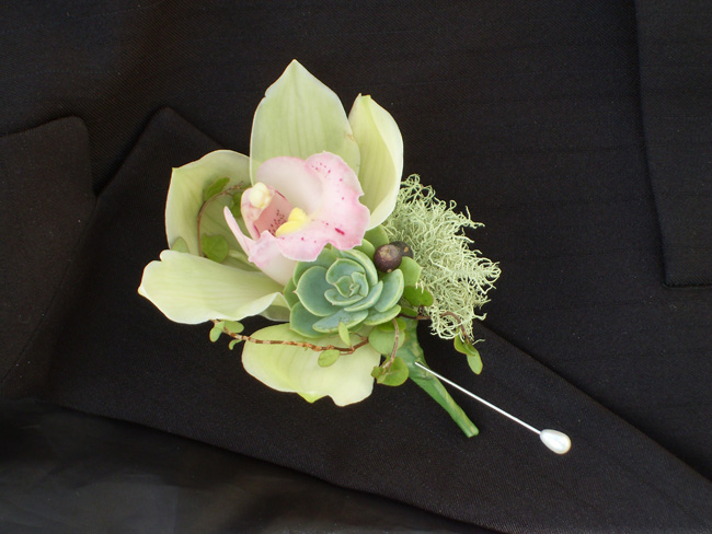 Boutonnieres s vlastnými rukami Boutonnieres s vlastnými rukami