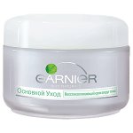 Garnier Skin Naturals Essential starostlivosť očný krém