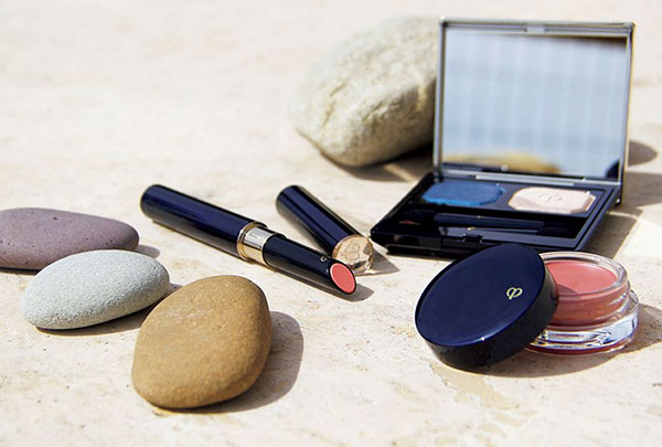 Očarujúca prirodzenosť: make-up s novými výrobkami Clé de Peau S / S 2017