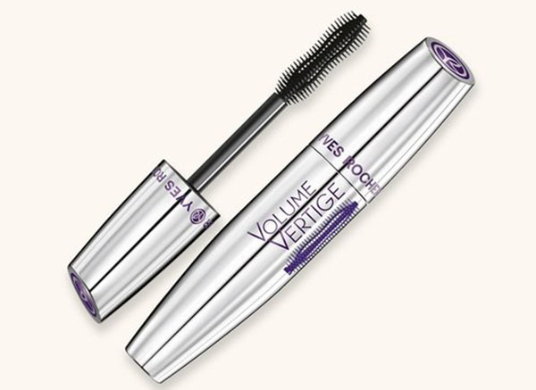 Mascara a kolekcia produktov pre dokonalý make-up. Trendy make-upu Fall-Winter 2016