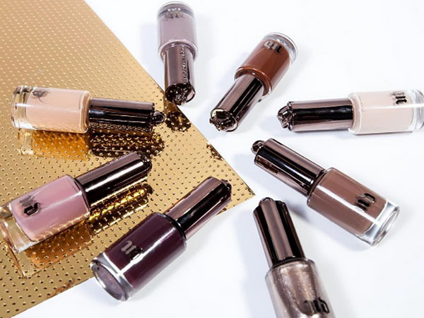 Nude luxus: kolekcia lakov Urban Decay Naked 2016