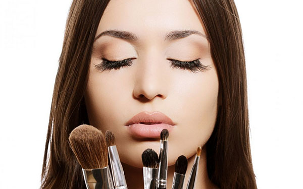 TOP-4 recepty perfektného make-upu: lekcie make-up umelcov