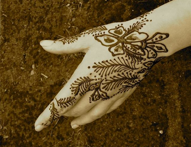 Tetovanie henna doma