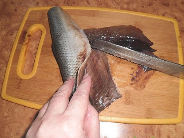 Ako správne a rýchlo odstrániť slede z kostí