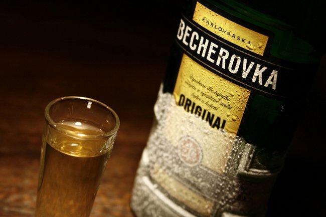 Ako piť Becherovka?