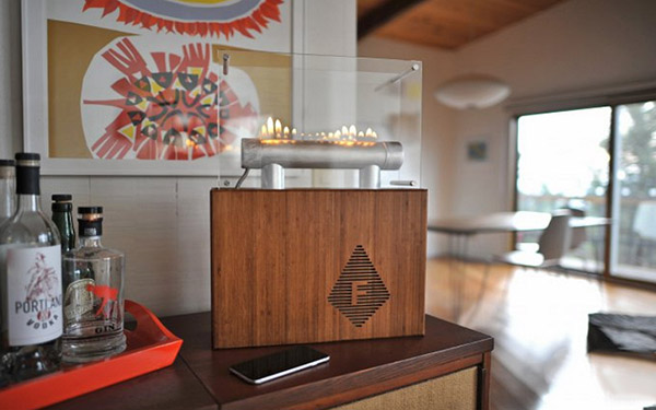 Ohnivé mágie: stĺp-krb Fireside Audiobox