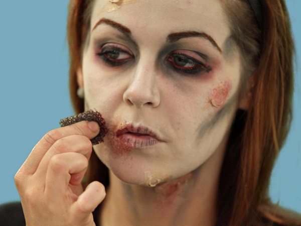 Scary makeup pre Halloween s vlastnými rukami pre dievčatá a dievčatá