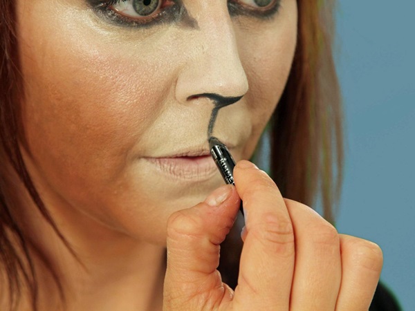 Scary makeup pre Halloween s vlastnými rukami pre dievčatá a dievčatá