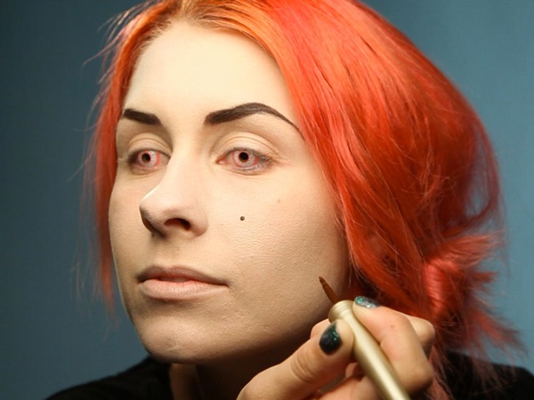 Scary makeup pre Halloween s vlastnými rukami pre dievčatá a dievčatá