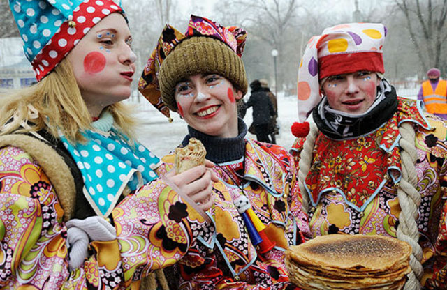 Piesne v deň Pancake: texty ruských ľudových piesní