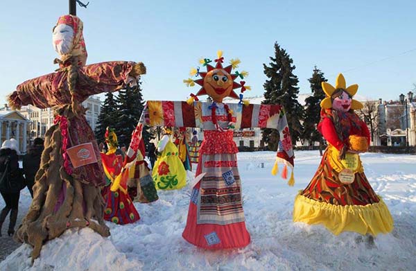 Gratulujeme k Maslenitsa 2017