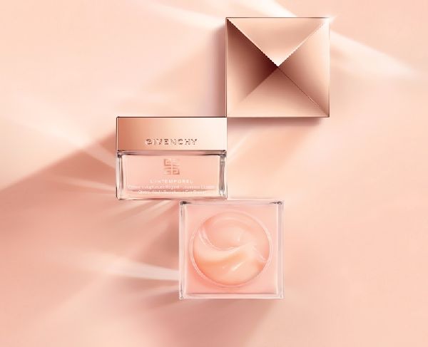 Slnečné svetlo proti vráskam: protišmyková línia Givenchy L'Intemporel