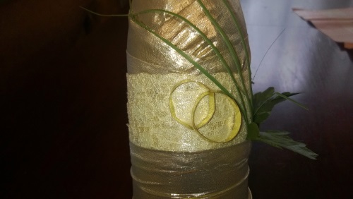 Zdobenie svadobného šampanského s vlastnými rukami