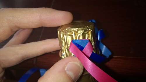 Zdobenie svadobného šampanského s vlastnými rukami