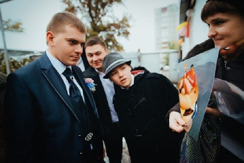 Tradícia ceny nevesty: moderný scenár a plagáty