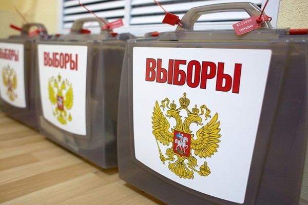 Pre koho voliť v 18 septembri 2016 voľby v Rusku okrem Spojeného Ruska. Priezvisko kandidáta z Moskvy a Petrohradu