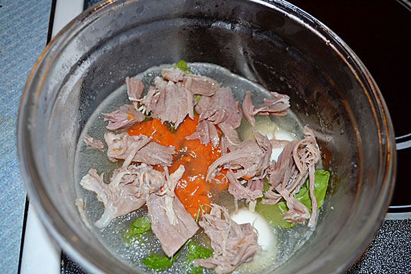 Recepty z chladu s fotografiami, ktoré sa robia krok za krokom - z bravčového mäsa, stopky, hovädzieho mäsa, kuracie stehná, s želatinou