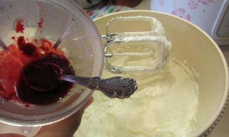 Ako si vyrobiť krém na Cappeycakes: Recept na maslo, čokoládu a proteínový krém