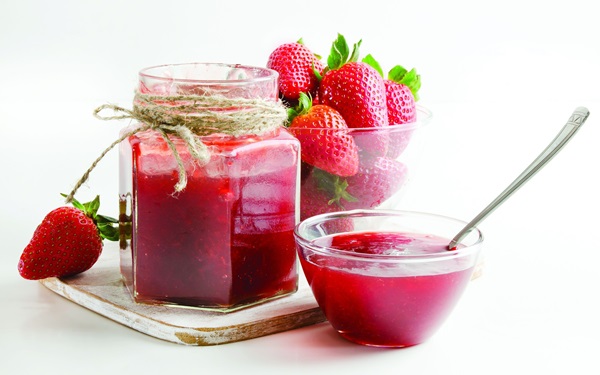 Delicious hustý jahodový džem, recepty na zimu