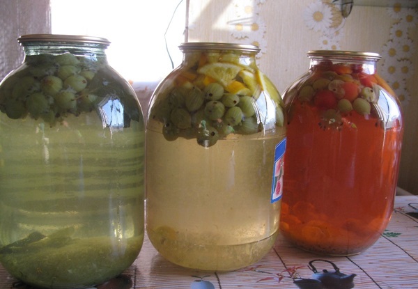 Kompot egreše na zimu