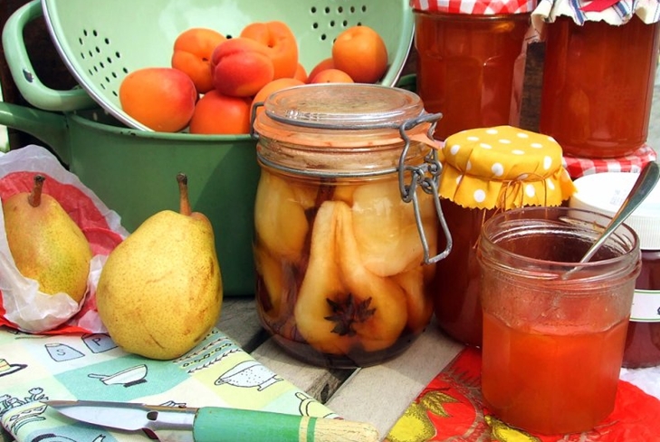 Konzervované hrušky v sirupe na zimu - foto recept, ako variť