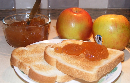 Ovocný džem z jabĺk na zimu v multivarke: foto recept na jablkový džem