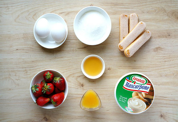 Dovolenkový recept na jahodový tiramisu pre krásne dámy