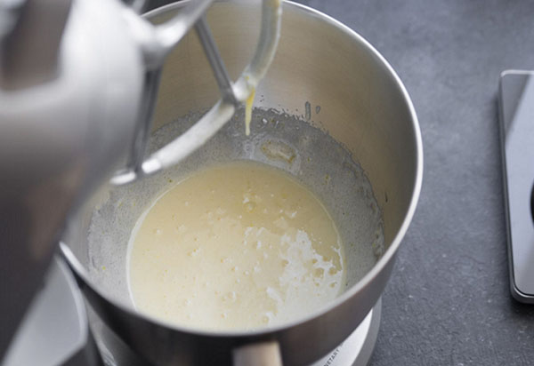 Prázdninový recept: Peachový koláč s krémovou náplňou