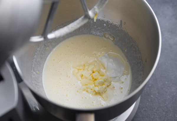 Prázdninový recept: Peachový koláč s krémovou náplňou