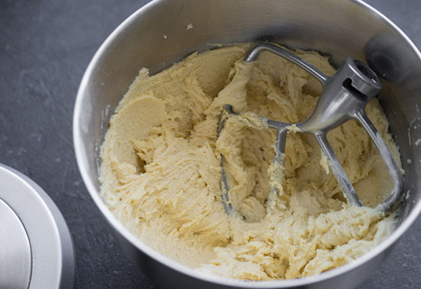 Prázdninový recept: Peachový koláč s krémovou náplňou