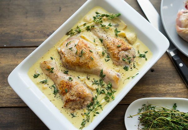 Jednoduchý recept: kurča s hubami v horčicovej smotane