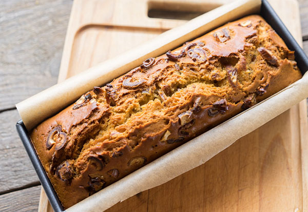 Recept na úžasný krémový medový koláč s dátumami a orechy