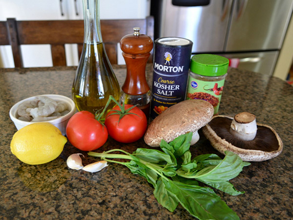 Grilované šampiňóny s paradajkovou a krevetkovou výplňou, lahodný recept