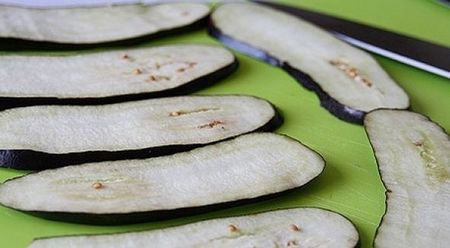 Teschin jazyk z baklažánu