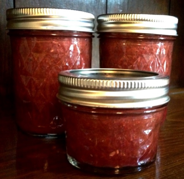 Jam z rebarbora