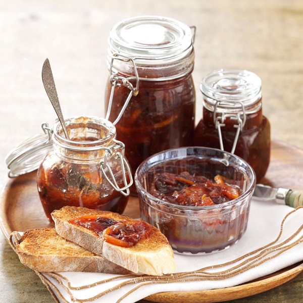 Jam z rebarbora