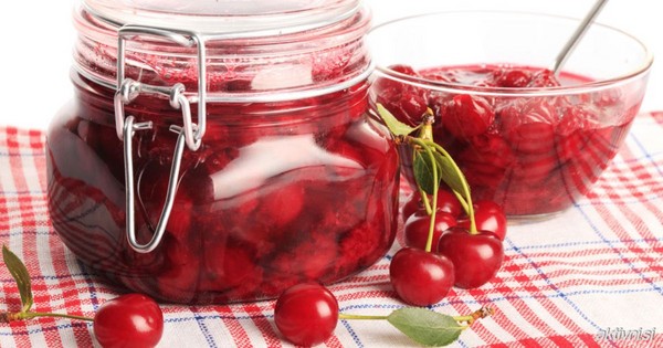 Cherry v zime - recepty - jam so semenami a bez semien, päťminútových briefingy, džemu, želé bez želatíny, čerešňový kompót