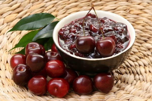 Cherry v zime - recepty - jam so semenami a bez semien, päťminútových briefingy, džemu, želé bez želatíny, čerešňový kompót